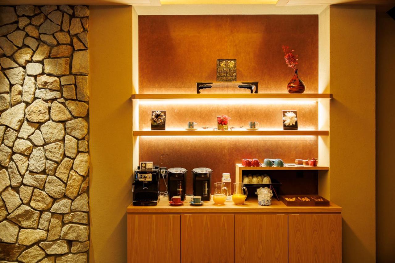 Hotel Kanazawa Zoushi Esterno foto